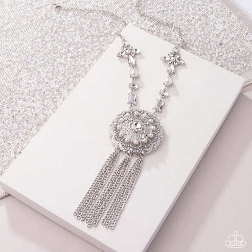 Paparazzi ♥ Virtuous Venture - White ♥ Necklace