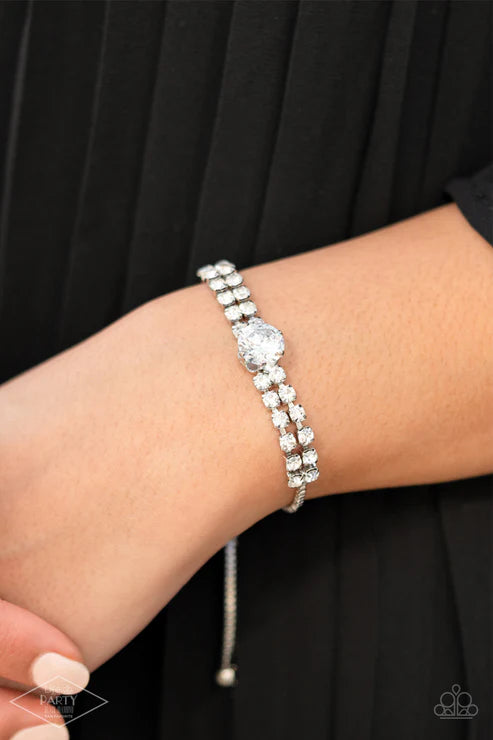 Paparazzi ♥ Gorgeously Glitzy - White ♥ Bracelet