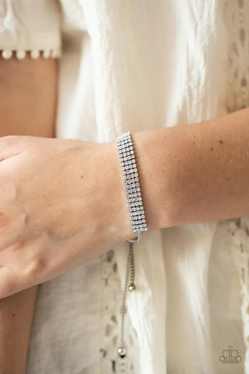Paparazzi ♥ A DIAMOND a Dozen - White ♥ Bracelet