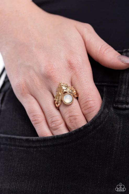 Paparazzi ♥ Lotus Solstice - Gold ♥ Ring