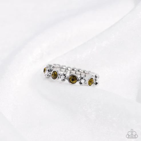 Paparazzi ♥ Modestly Modern - Green ♥ Ring