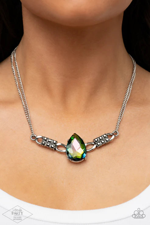 Paparazzi ♥ Way To Make An Entrance - Multi ♥ Necklace