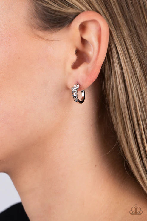 Paparazzi ♥ Starfish Showpiece - White ♥ Earrings