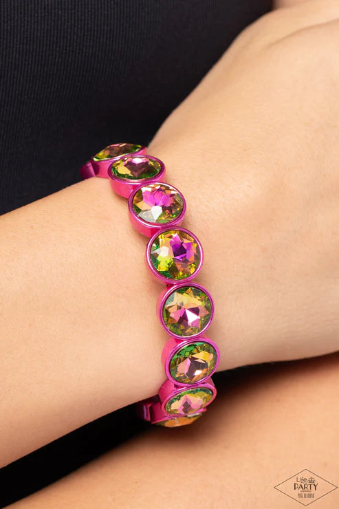 Paparazzi ♥ Radiant on Repeat - Pink ♥ Bracelet
