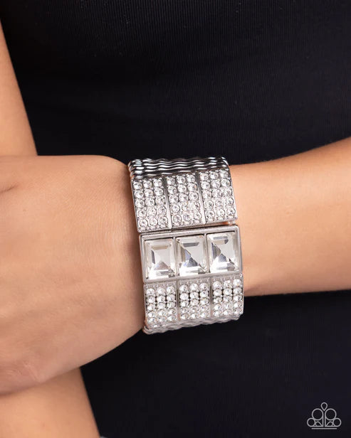 Paparazzi ♥ Dramatic Diva - White ♥ Bracelet