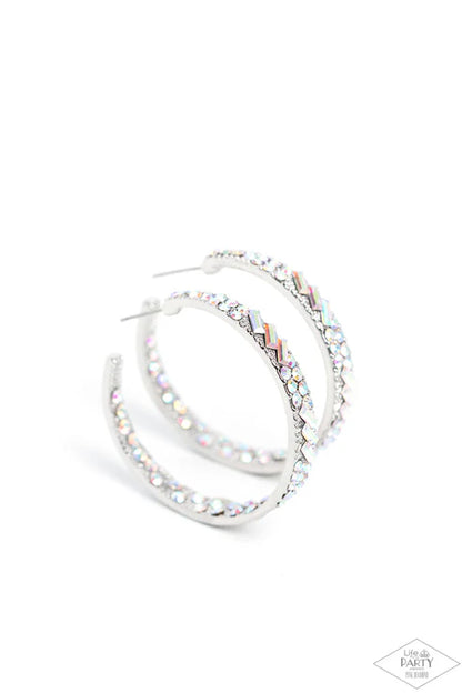 Paparazzi ♥ GLITZY By Association - Multi ♥ Earrings