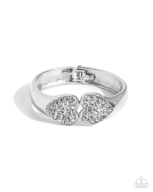 Paparazzi ♥ Romantic Rhapsody - White ♥ Bracelet
