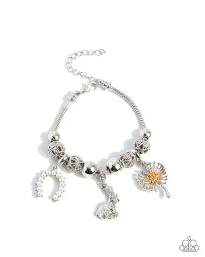 Paparazzi ♥ Graceful Godsend - White ♥ Bracelet