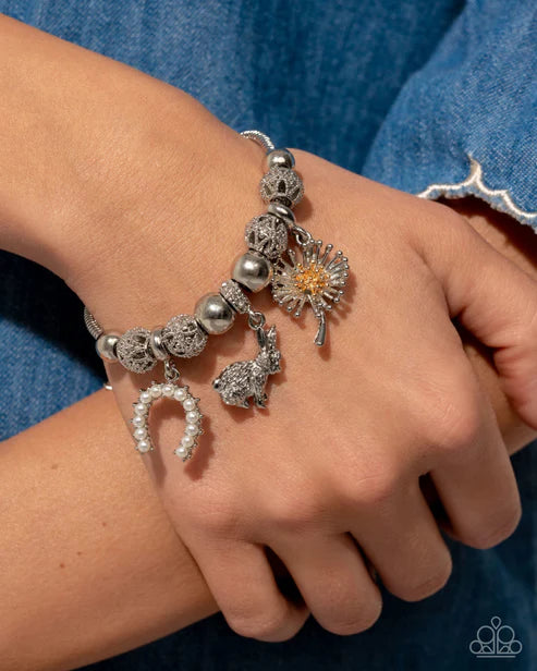Paparazzi ♥ Graceful Godsend - White ♥ Bracelet