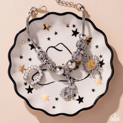 Paparazzi ♥ Graceful Godsend - White ♥ Bracelet