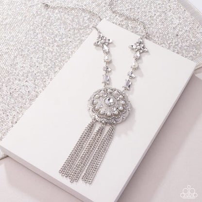 Paparazzi ♥ Virtuous Venture - White ♥ Necklace