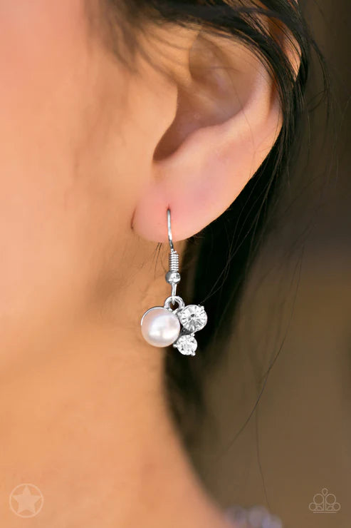 Paparazzi ♥ Toast To Perfection - White ♥ Necklace