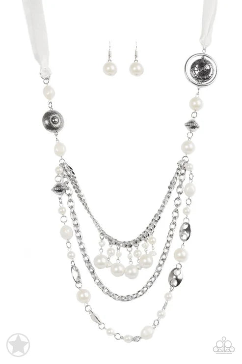 Paparazzi ♥ All The Trimmings - Ivory ♥ Necklace
