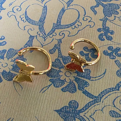 Paparazzi ♥ Aerial Attitude - Gold ♥ Post Earrings