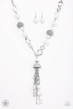 Paparazzi ♥ Designated Diva - White ♥ Necklace