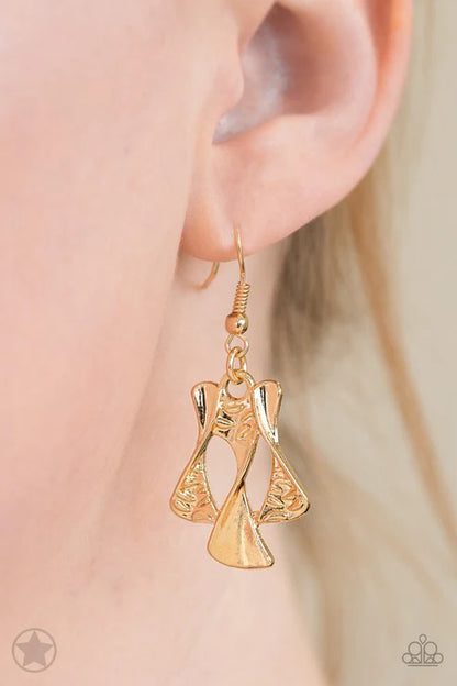 Paparazzi ♥ The Sands of Time - Gold ♥ Necklace