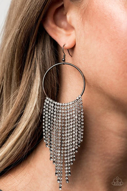 Paparazzi ♥ Streamlined Shimmer - Black ♥ Earrings