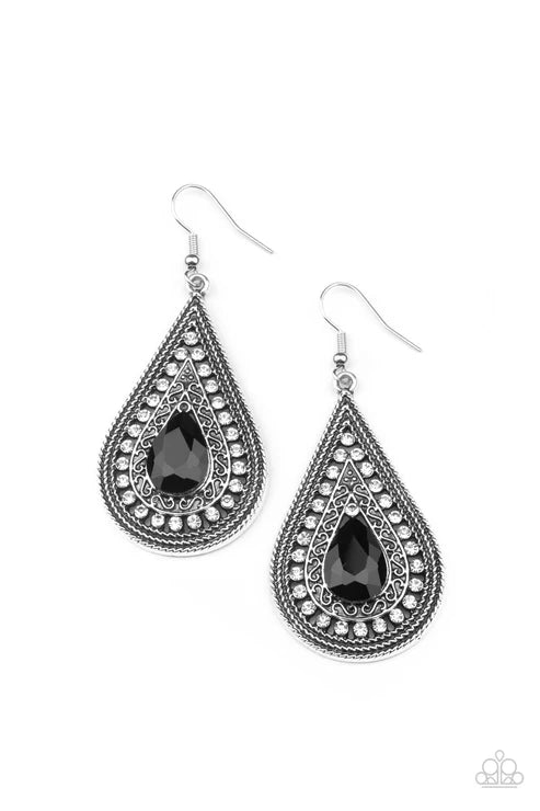 Paparazzi ♥ Metro Masquerade - Black ♥ Earrings