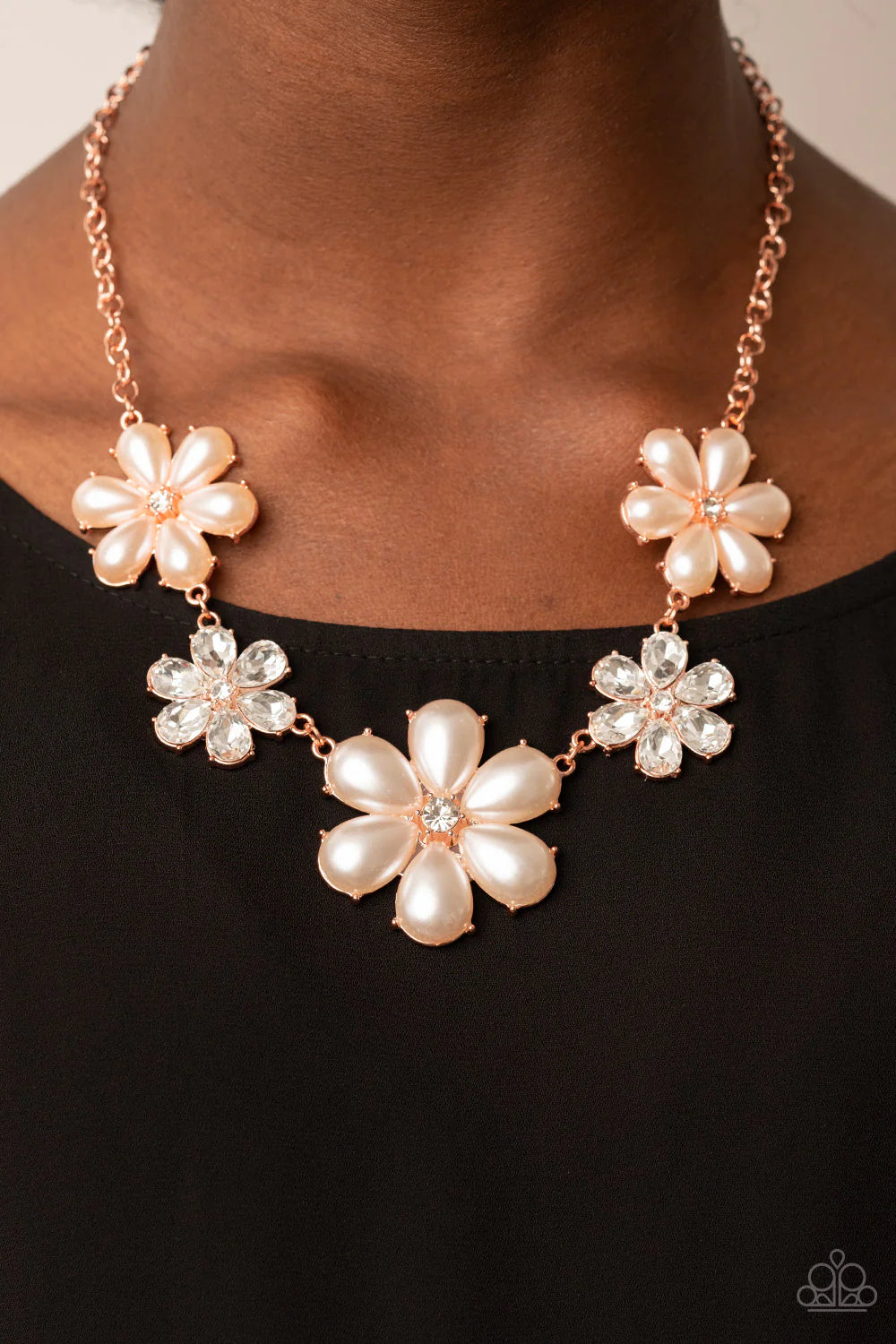 Paparazzi ♥ Fiercely Flowering - Copper ♥ Necklace