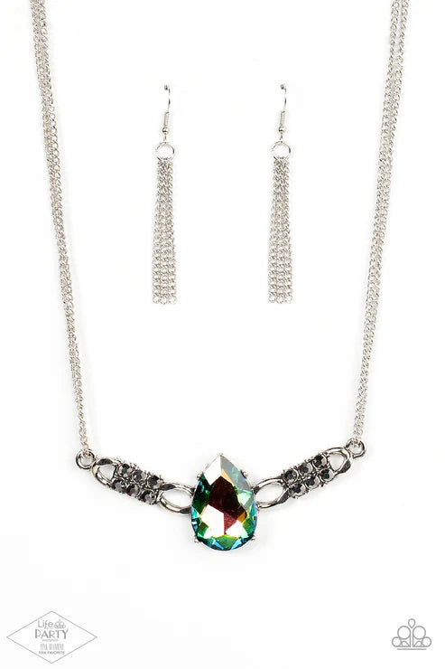 Paparazzi ♥ Way To Make An Entrance - Multi ♥ Necklace