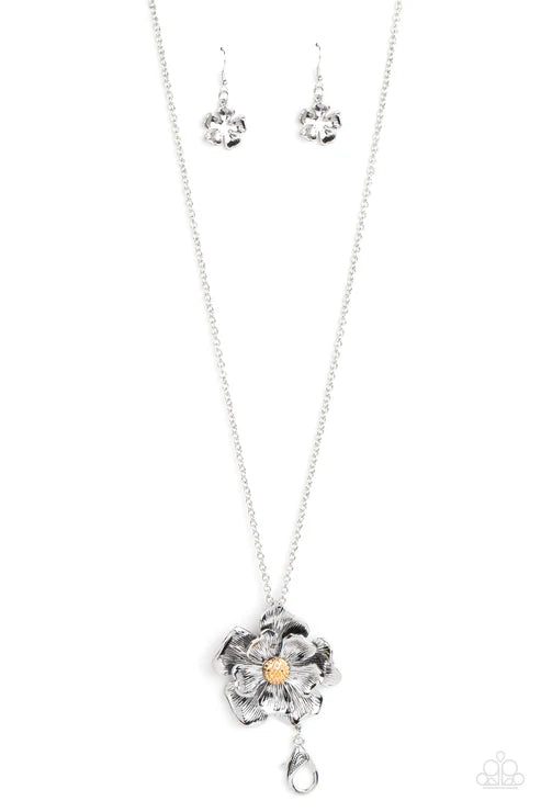 Paparazzi ♥ Homegrown Glamour - Silver ♥ Lanyard