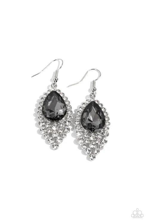 Paparazzi ♥ Glorious Glimmer - Silver ♥ Earrings