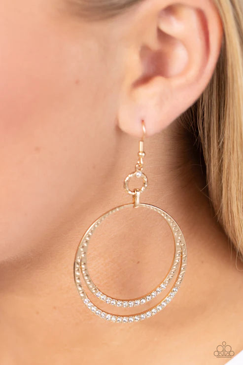 Paparazzi ♥ Spin Your HEELS - Gold ♥ Earrings