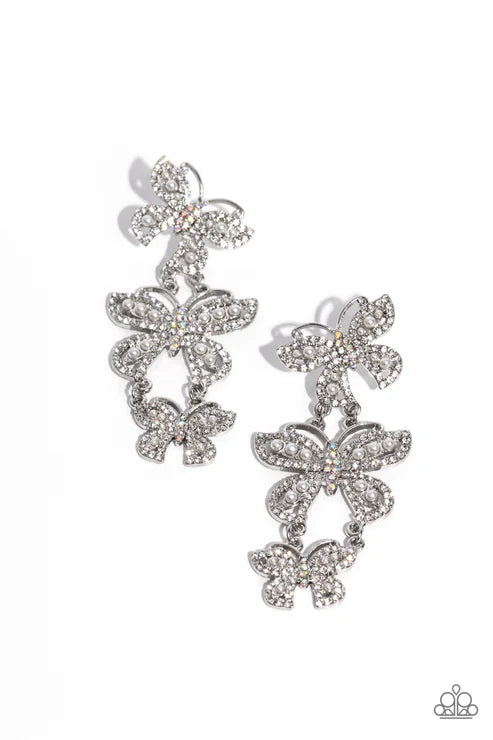 Paparazzi ♥ Fluttering Finale - White ♥ Post Earrings