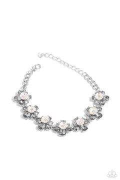 Paparazzi ♥ Floral Frenzy - Silver ♥ Bracelet