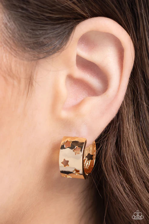 Paparazzi ♥ Setting the STAR High - Gold ♥ Earrings