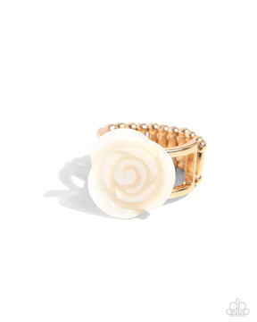 Paparazzi ♥ Top-SHELL Shine - Gold ♥ Ring