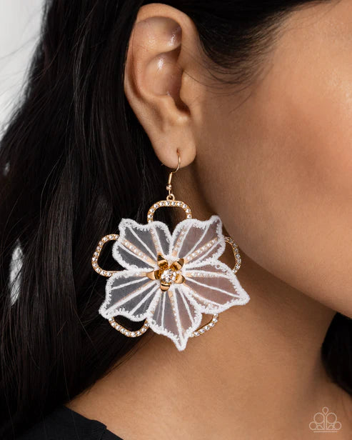 Paparazzi ♥ Refined Recognition - Gold ♥ Earrings