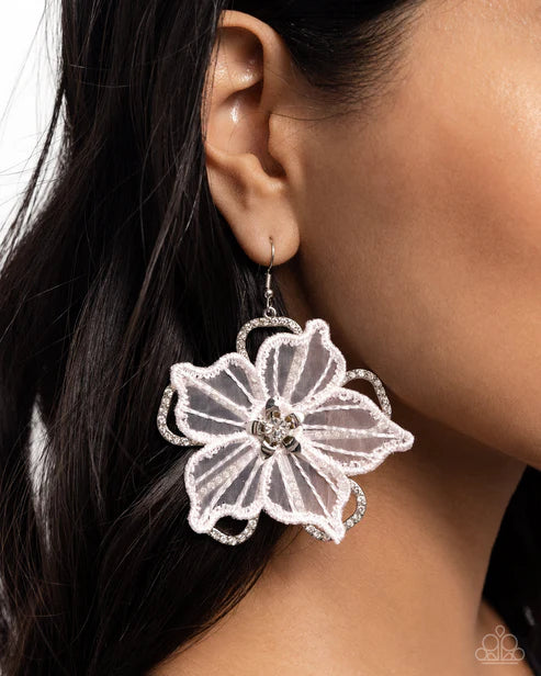 Paparazzi ♥ Refined Recognition - White ♥ Earrings