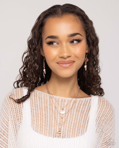 Paparazzi ♥ SHELL, I Was In the Area - Rose Gold ♥ Earrings