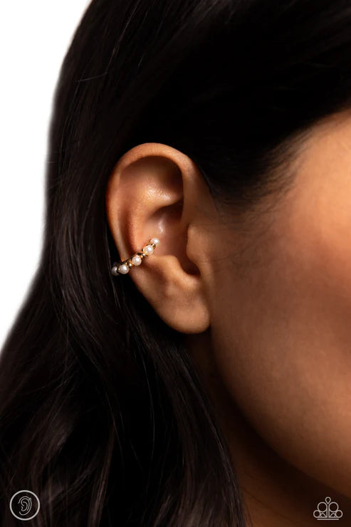 Paparazzi ♥ Bubbly Basic - Gold ♥ Post Earrings