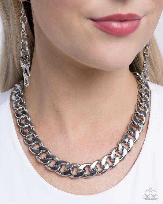 Paparazzi ♥ Action CURB - Silver ♥ Necklace