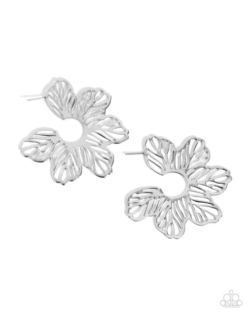 Paparazzi ♥ Floral Fame - Silver ♥ Earrings