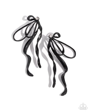 Paparazzi ♥ Trendy Tapestry - Black ♥ Post Earrings