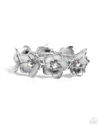 Paparazzi ♥ General Grandeur - White ♥ Bracelet