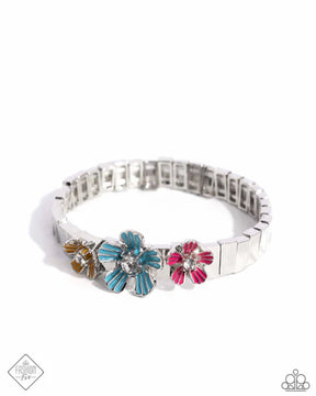 Paparazzi ♥ Hamptons Headline - Multi ♥ Bracelet