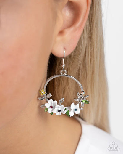 Paparazzi ♥ Fairy Freestyle - White ♥ Earrings