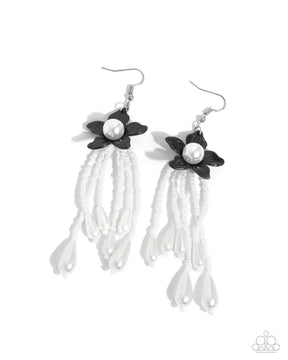 Paparazzi ♥ Prom Personality - Black ♥ Earrings