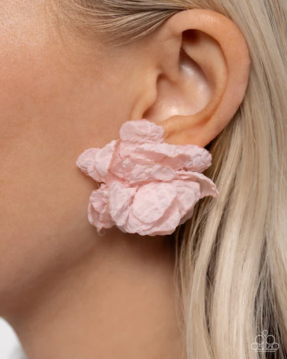 Paparazzi ♥ Tulle Twist - Pink ♥ Post Earrings