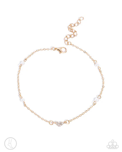 Paparazzi ♥ Ladylike Loop - Gold ♥ Anklet