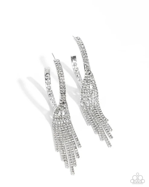 Paparazzi ♥ Jaw-Dropping Jubilee - White ♥ Earrings
