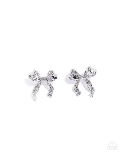 Paparazzi ♥ Princess Treatment - Silver ♥ Post Earrings