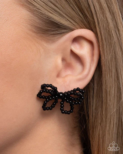 Paparazzi ♥ Opera Fanatic - Black ♥ Post Earrings