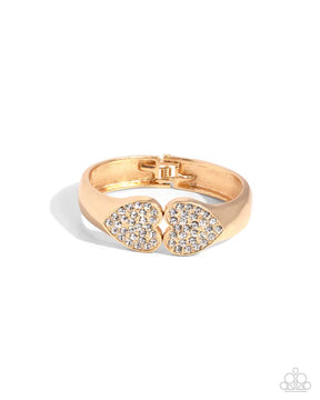 Paparazzi ♥ Romantic Rhapsody - Gold ♥ Bracelet