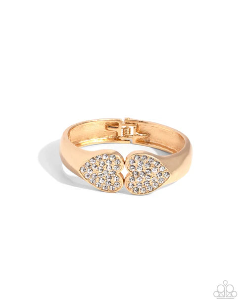Paparazzi ♥ Romantic Rhapsody - Gold ♥ Bracelet