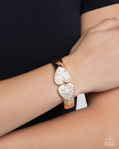 Paparazzi ♥ Romantic Rhapsody - Gold ♥ Bracelet